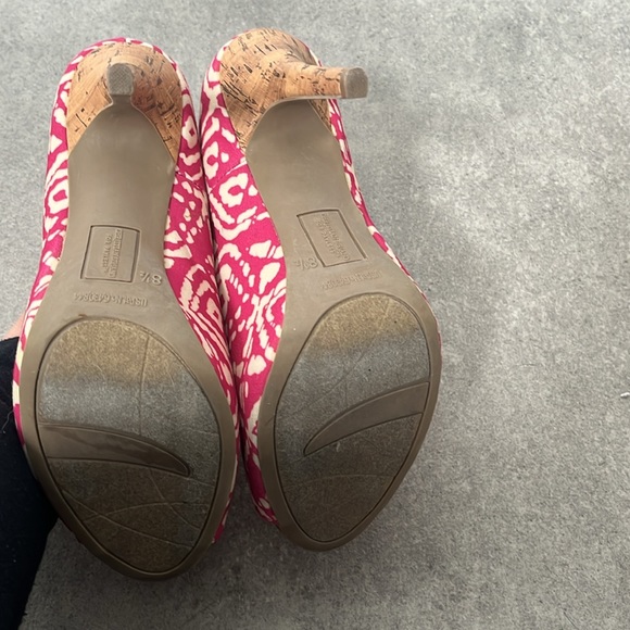 Christian Siriano for Payless size 8.5 - Picture 4 of 6